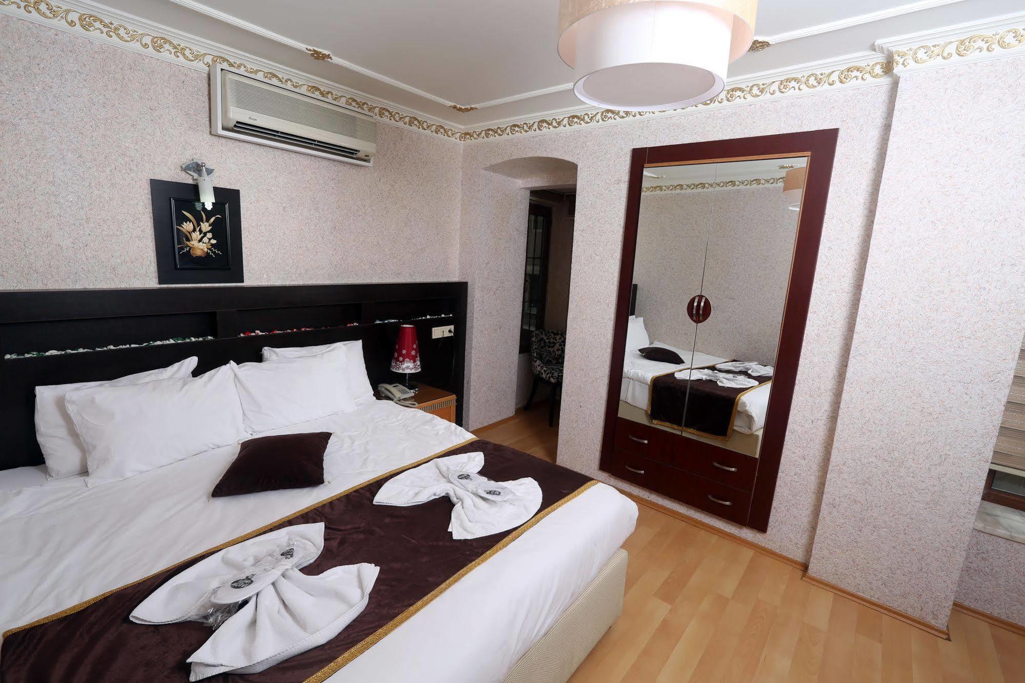 Letter Hotel Istanbul Exterior photo